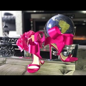 Aminah Abdul Jillil Fuchsia Bow Sandal